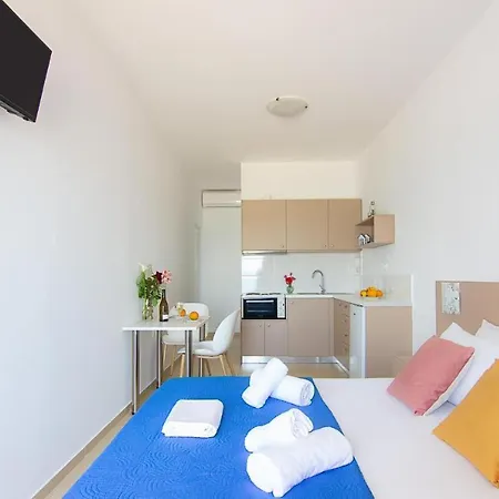 Creta Beachfront β For 2 Persons By Mps Apartment